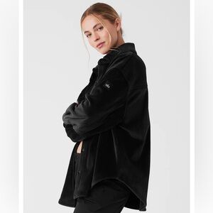 Alo Ribbed Velour Mountain Side Shacket in Black- Excellent Used Condition